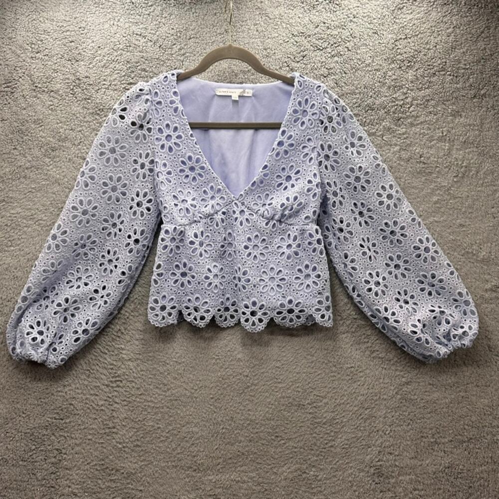 Altar'd State Small Blue Eyelet Top Balloon‎ Sleeves V-Neck Crop Boho Feminine